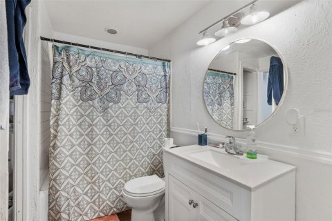 Commercial property in Saint Petersburg, Florida 277.59 sq.m. № 989490 - photo 26