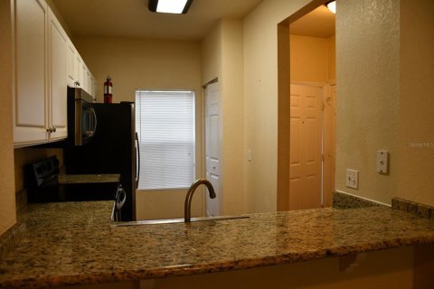 Townhouse in Gainesville, Florida 2 bedrooms, 118.45 sq.m. № 2214953 - photo 5