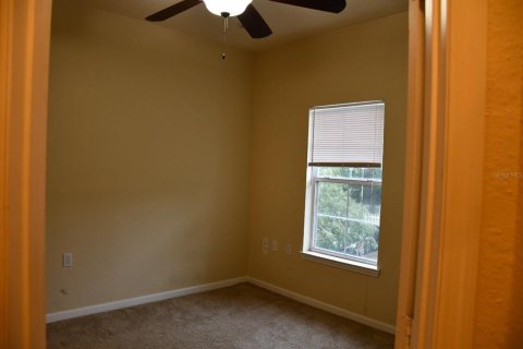 Townhouse in Gainesville, Florida 2 bedrooms, 118.45 sq.m. № 2214953 - photo 9