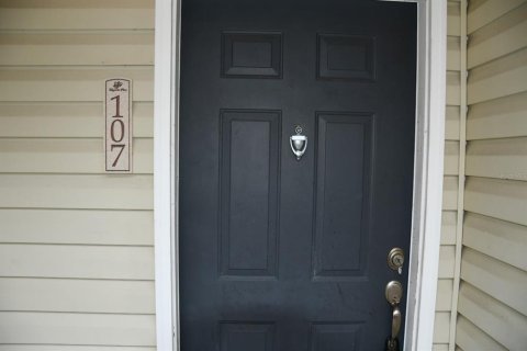 Townhouse in Gainesville, Florida 2 bedrooms, 118.45 sq.m. № 2214953 - photo 2