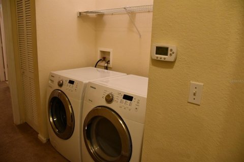 Townhouse in Gainesville, Florida 2 bedrooms, 118.45 sq.m. № 2214953 - photo 12