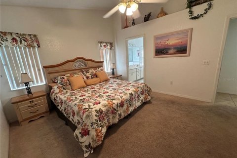 House in Davenport, Florida 4 bedrooms, 172.24 sq.m. № 1766242 - photo 15