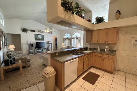 House in Davenport, Florida 4 bedrooms, 172.24 sq.m. № 1766242 - photo 12