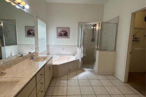 House in Davenport, Florida 4 bedrooms, 172.24 sq.m. № 1766242 - photo 17