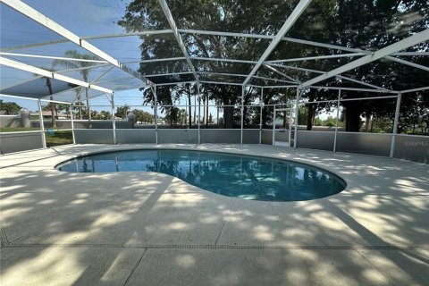 House in Davenport, Florida 4 bedrooms, 172.24 sq.m. № 1766242 - photo 28