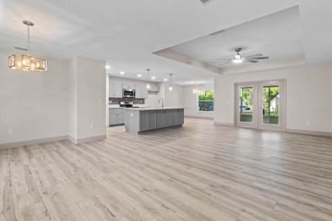 House in Citrus Springs, Florida 3 bedrooms, 160.07 sq.m. № 1845076 - photo 7