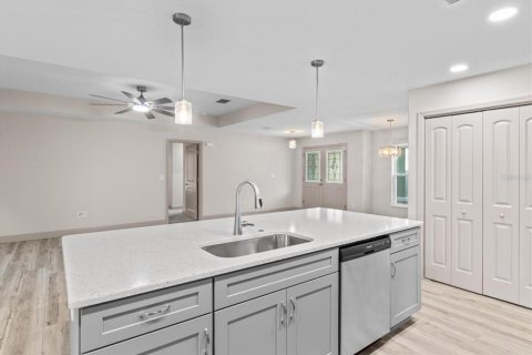 House in Citrus Springs, Florida 3 bedrooms, 160.07 sq.m. № 1845076 - photo 20