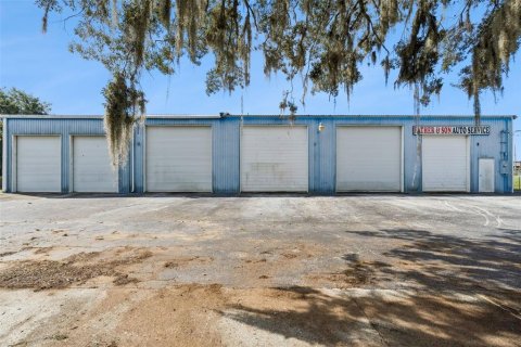 Immobilier commercial à Davenport, Floride 340.95 m2 № 2358469