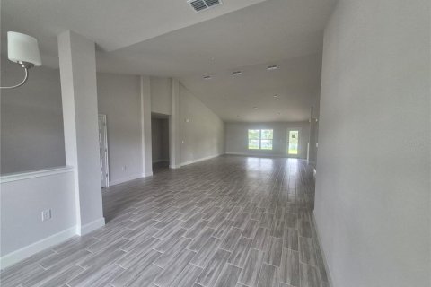 House in Dade City, Florida 4 bedrooms, 278.71 sq.m. № 1911754 - photo 8