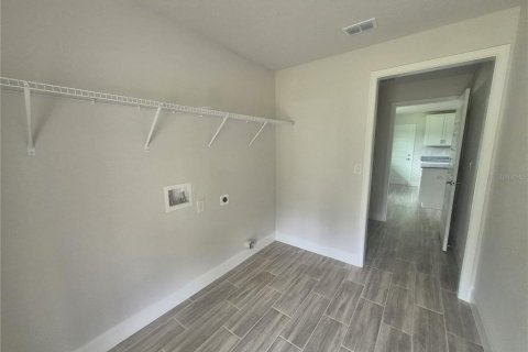 House in Dade City, Florida 4 bedrooms, 278.71 sq.m. № 1911754 - photo 17
