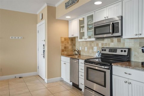Condo in New Smyrna Beach, Florida, 1 bedroom  № 1718541 - photo 24