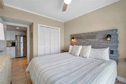 Condo in New Smyrna Beach, Florida, 1 bedroom  № 1718541 - photo 27