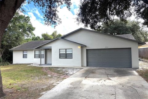House in Deltona, Florida 3 bedrooms, 148.36 sq.m. № 2103991