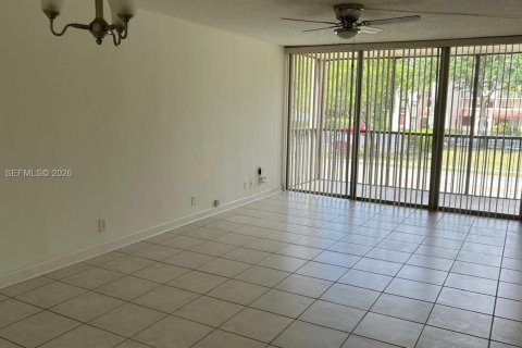 Copropriété à vendre à Lauderhill, Floride: 3 chambres, 137.77 m2 № 2091105 - photo 10