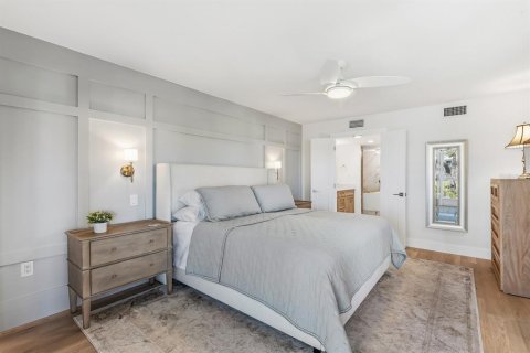Condo in Placida, Florida, 3 bedrooms № 2387327 - photo 15