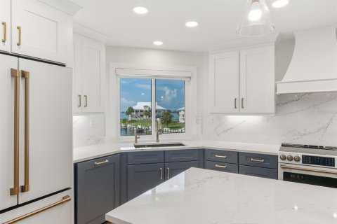 Condo in Placida, Florida, 3 bedrooms № 2387327 - photo 7