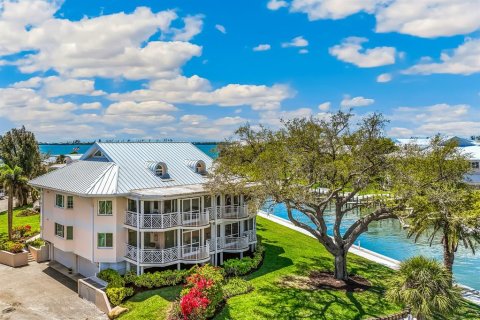 Condo in Placida, Florida, 3 bedrooms № 2387327 - photo 29