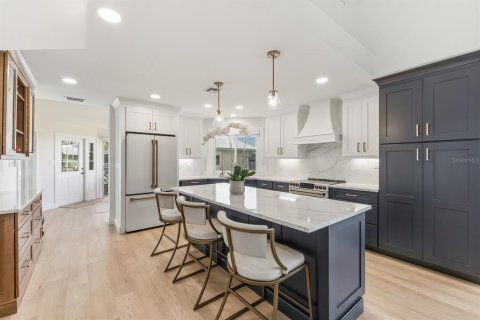 Condo in Placida, Florida, 3 bedrooms № 2387327 - photo 8