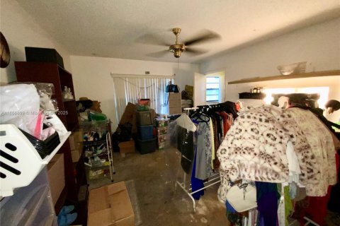 Touwnhouse à vendre à Miami, Floride: 2 chambres, 123.56 m2 № 1928926 - photo 17