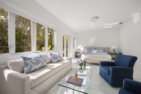 Снять в аренду виллу или дом в Майами, Флорида 5 спален, 343.55м2, № 2016100 - фото 14