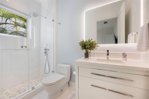 Снять в аренду виллу или дом в Майами, Флорида 5 спален, 343.55м2, № 2016100 - фото 12