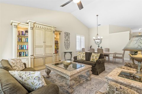 House in Bradenton, Florida 3 bedrooms, 188.96 sq.m. № 2226187 - photo 21