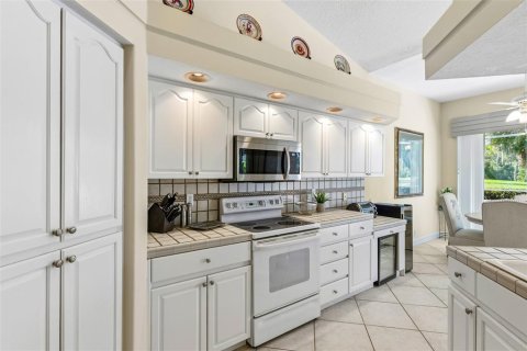 House in Bradenton, Florida 3 bedrooms, 188.96 sq.m. № 2226187 - photo 27