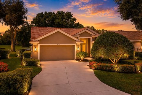 House in Bradenton, Florida 3 bedrooms, 188.96 sq.m. № 2226187
