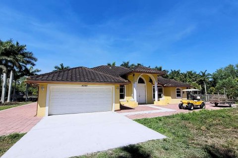 Casa en Loxahatchee Groves, Florida 3 dormitorios, 267.56 m2 № 2269221