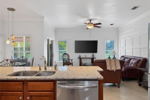 Villa ou maison à vendre à Kissimmee, Floride: 3 chambres, 190.73 m2 № 2259296 - photo 13