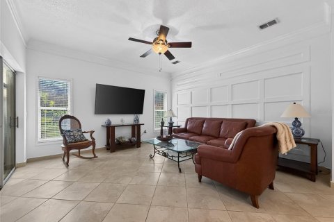 Villa ou maison à vendre à Kissimmee, Floride: 3 chambres, 190.73 m2 № 2259296 - photo 11