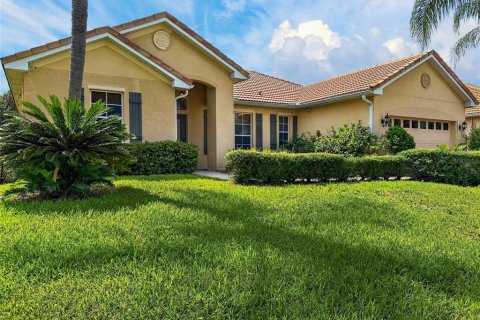 Villa ou maison à vendre à Kissimmee, Floride: 3 chambres, 190.73 m2 № 2259296 - photo 2