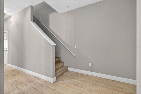 Adosado en venta en Tampa, Florida, 3 dormitorios, 192.4 m2 № 1879233 - foto 3