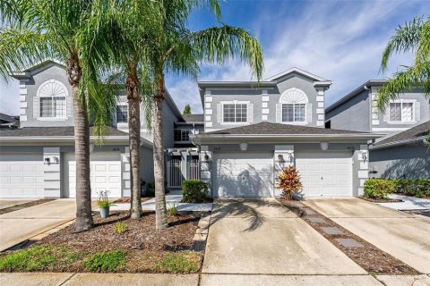 Adosado en venta en Tampa, Florida, 3 dormitorios, 192.4 m2 № 1879233 - foto 1