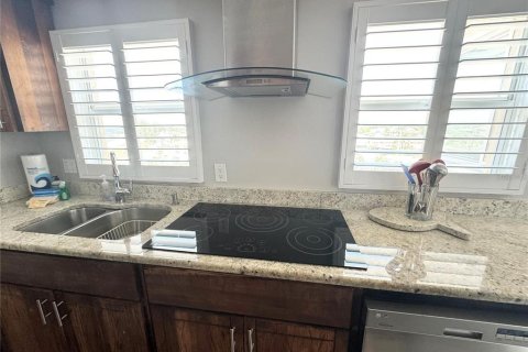 Condominio en alquiler en Venice, Florida, 2 dormitorios, 80.55 m2 № 2097783 - foto 5