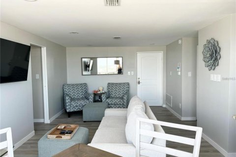 Condominio en alquiler en Venice, Florida, 2 dormitorios, 80.55 m2 № 2097783 - foto 4