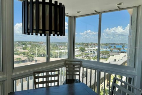 Condominio en alquiler en Venice, Florida, 2 dormitorios, 80.55 m2 № 2097783 - foto 2