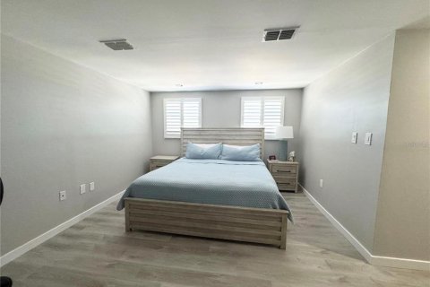 Condominio en alquiler en Venice, Florida, 2 dormitorios, 80.55 m2 № 2097783 - foto 7