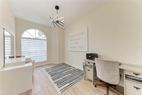 House in Sarasota, Florida 3 bedrooms, 208.01 sq.m. № 2230162 - photo 28
