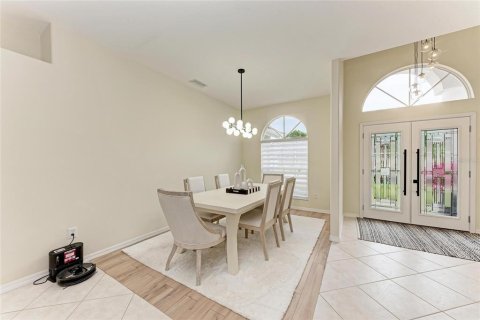 House in Sarasota, Florida 3 bedrooms, 208.01 sq.m. № 2230162 - photo 17