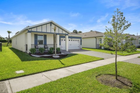House in Port St. Lucie, Florida 4 bedrooms, 178 sq.m. № 2249709 - photo 3