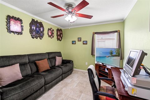 House in Wesley Chapel, Florida 3 bedrooms, 172.61 sq.m. № 1876345 - photo 13