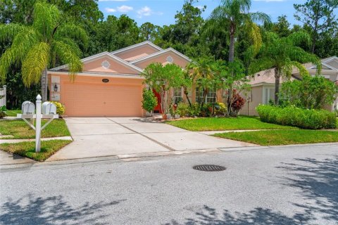House in Wesley Chapel, Florida 3 bedrooms, 172.61 sq.m. № 1876345 - photo 3