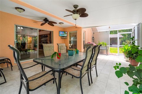 House in Wesley Chapel, Florida 3 bedrooms, 172.61 sq.m. № 1876345 - photo 28