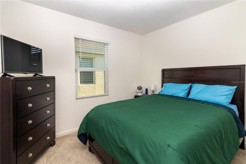 House in Palm Bay, Florida 4 bedrooms, 178.19 sq.m. № 1908984 - photo 14