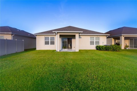 House in Palm Bay, Florida 4 bedrooms, 178.19 sq.m. № 1908984 - photo 18