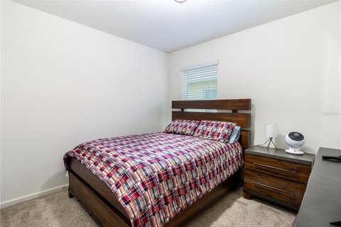 House in Palm Bay, Florida 4 bedrooms, 178.19 sq.m. № 1908984 - photo 16