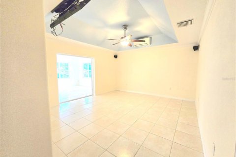 House in Sebring, Florida 3 bedrooms, 196.77 sq.m. № 1901735 - photo 2