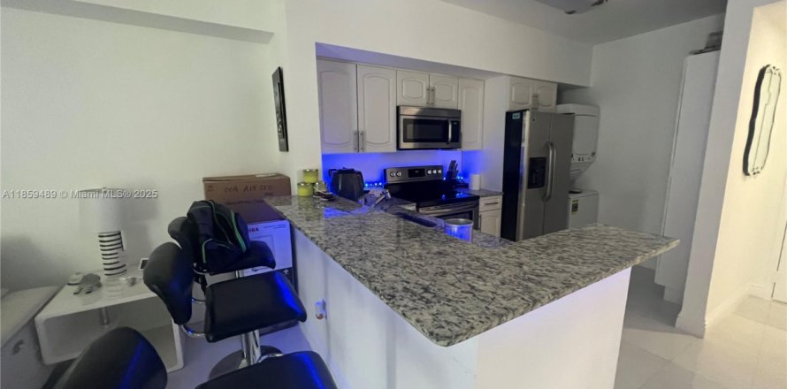 Condo à Miami, Floride, 1 chambre № 1888091