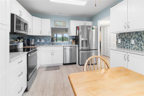 Villa ou maison à vendre à Bradenton, Floride: 3 chambres, 151.62 m2 № 2405456 - photo 14